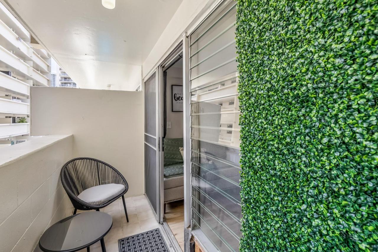 Bright & Cozy Condo Unit With Balcony! Honolulu Exterior foto
